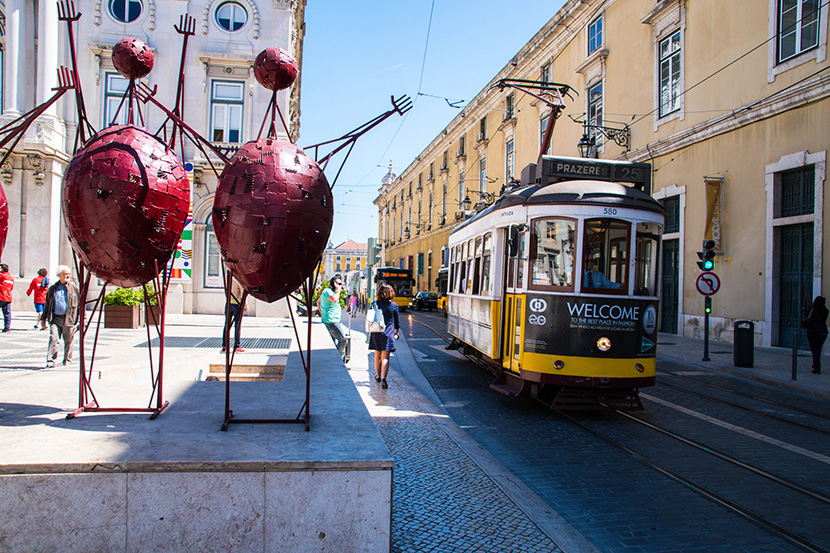 Lisbon, picture by Maria Eklind (Flickr)